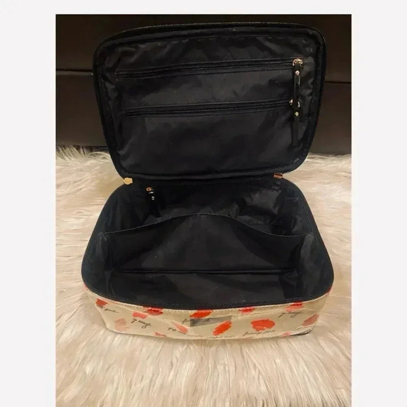 KATE SPADE LARGE COLIN LILAC COURT COSMETIC BAG LIPSTICKS - Picture 4 of 6